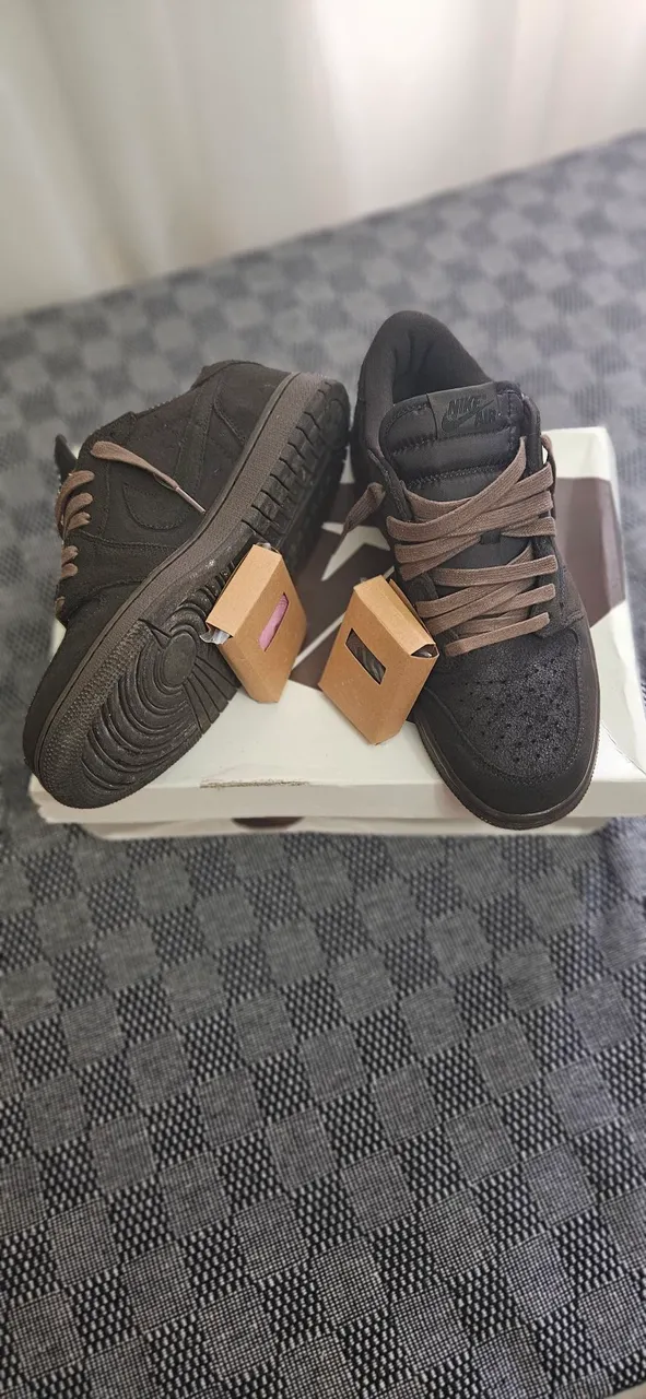 Travis Scott x Air Jordan 1 Low OG SP Velvet Brown 41