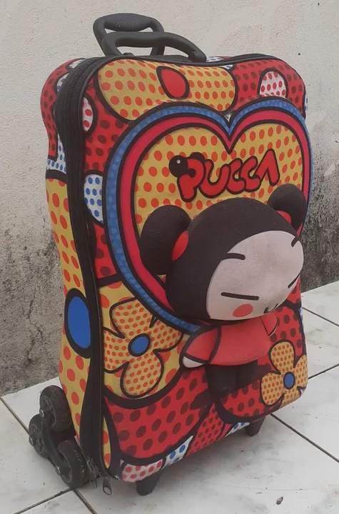Mochila escolar Pucca usada