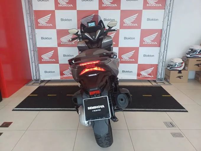Honda FORZA 350 2022/2023 baixo KM - Foto 9