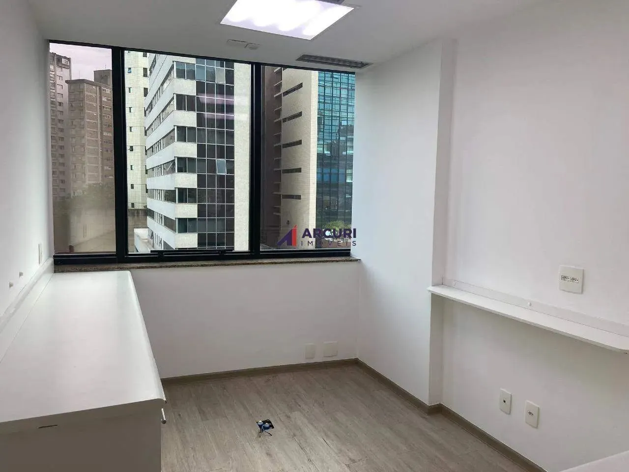 Sala 54 m² Funcionários (BH) - Locação