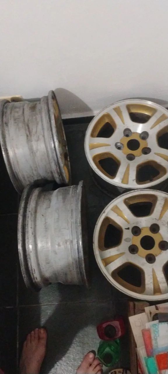 Roda Blazer 98 dourada  - Foto 3