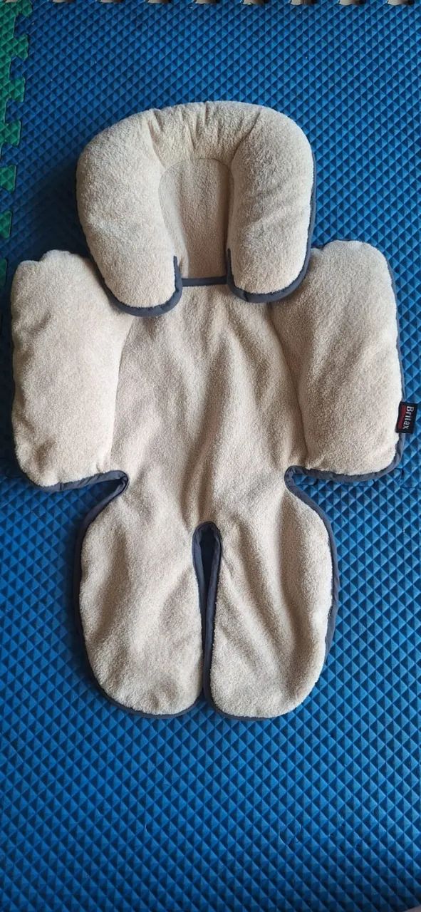 Almofada Acolchoada Soft para Bebê conforto - Marca  Britax