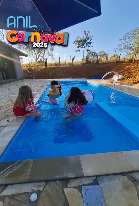 CA- Piscina AZUL com 7,50 Metros Familia !