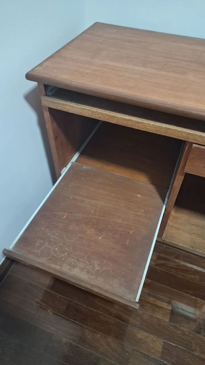Mesa de escritorio de madeira - Foto 3