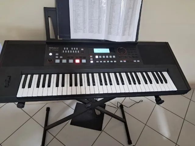Teclado Roland ex50 com acessórios 