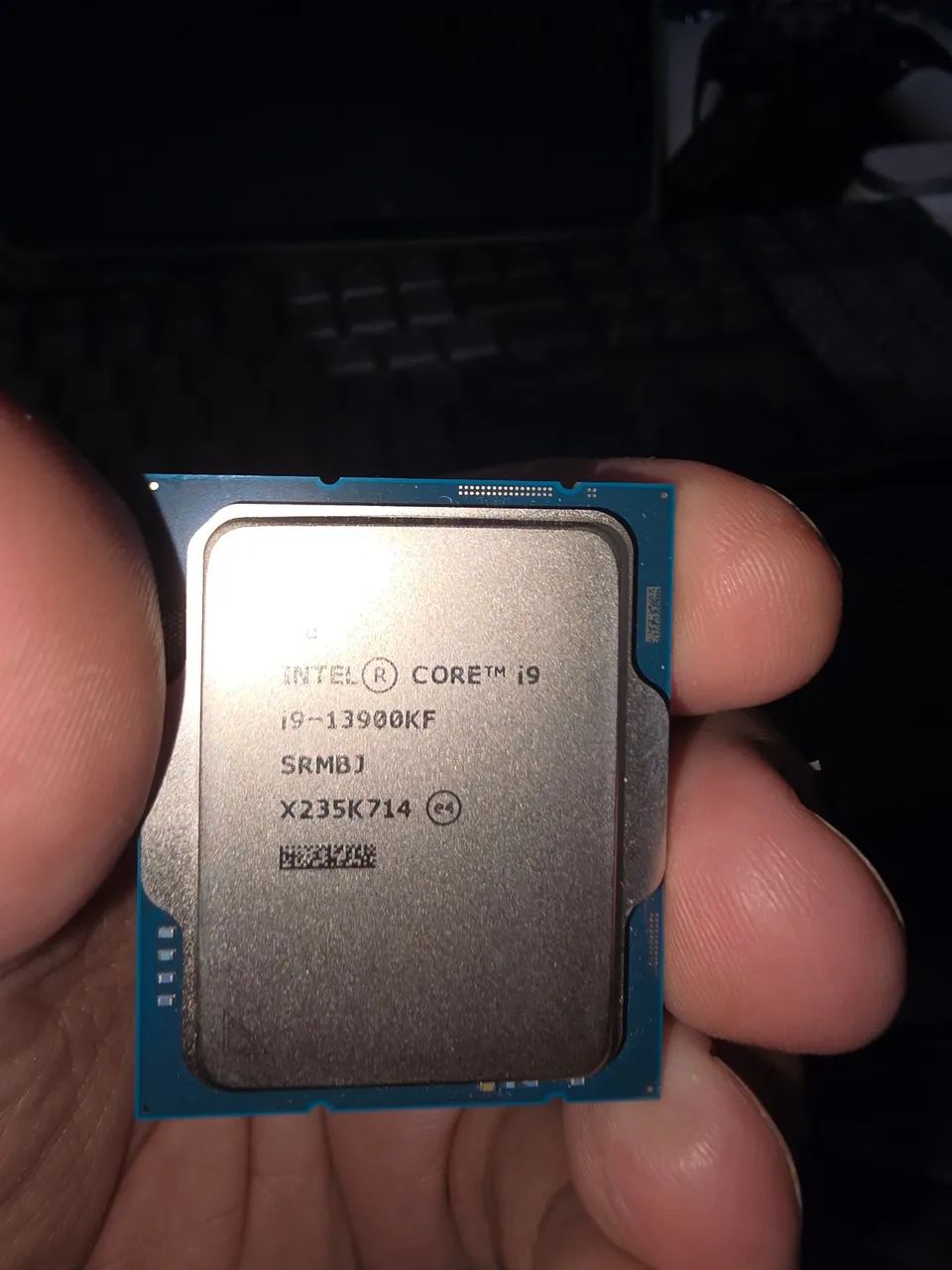 Kit Processador Intel Core i9-13900KF + Placa Mae Asus Z790 Kit Processador Intel Core i9-13900KF + Placa Mae Asus Z790
