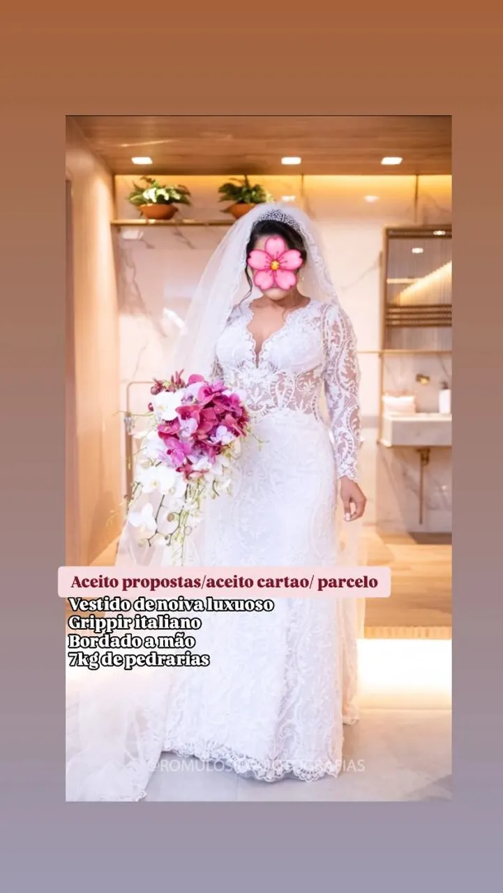 Vestido de noiva luxuoso - Aceito propostas, cartão e parcelado.