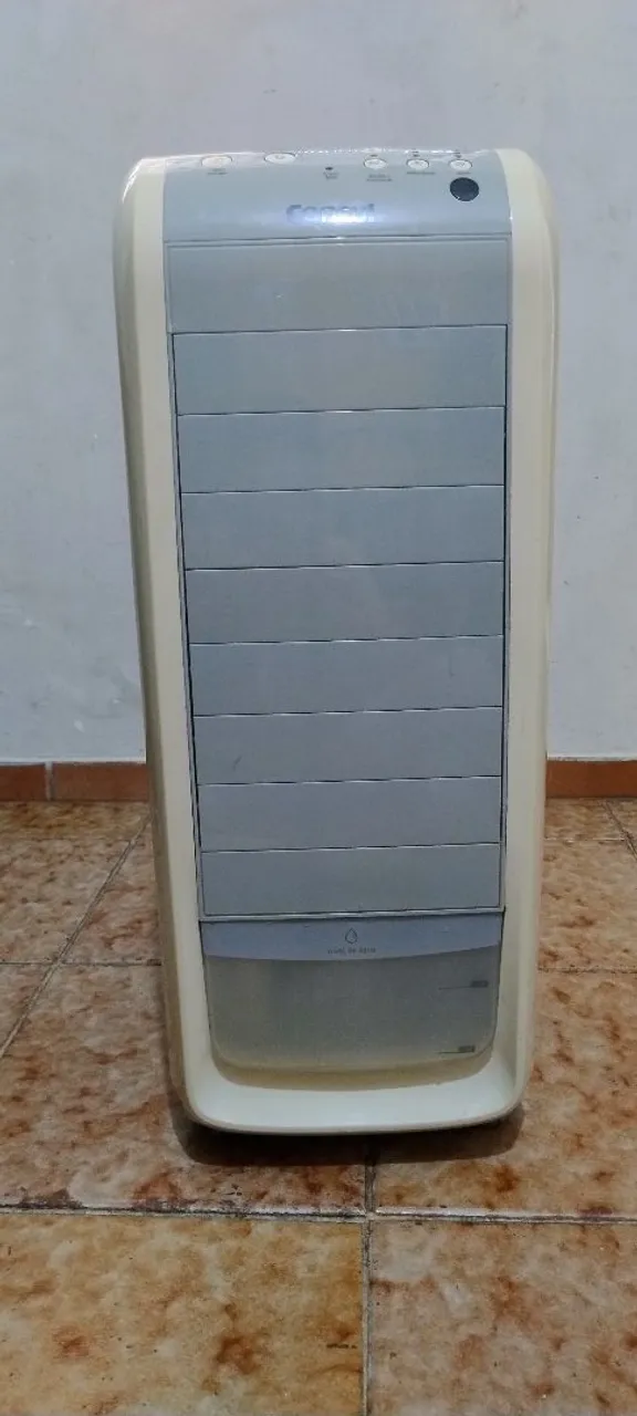 Climatizador de Ar Consul com controle 