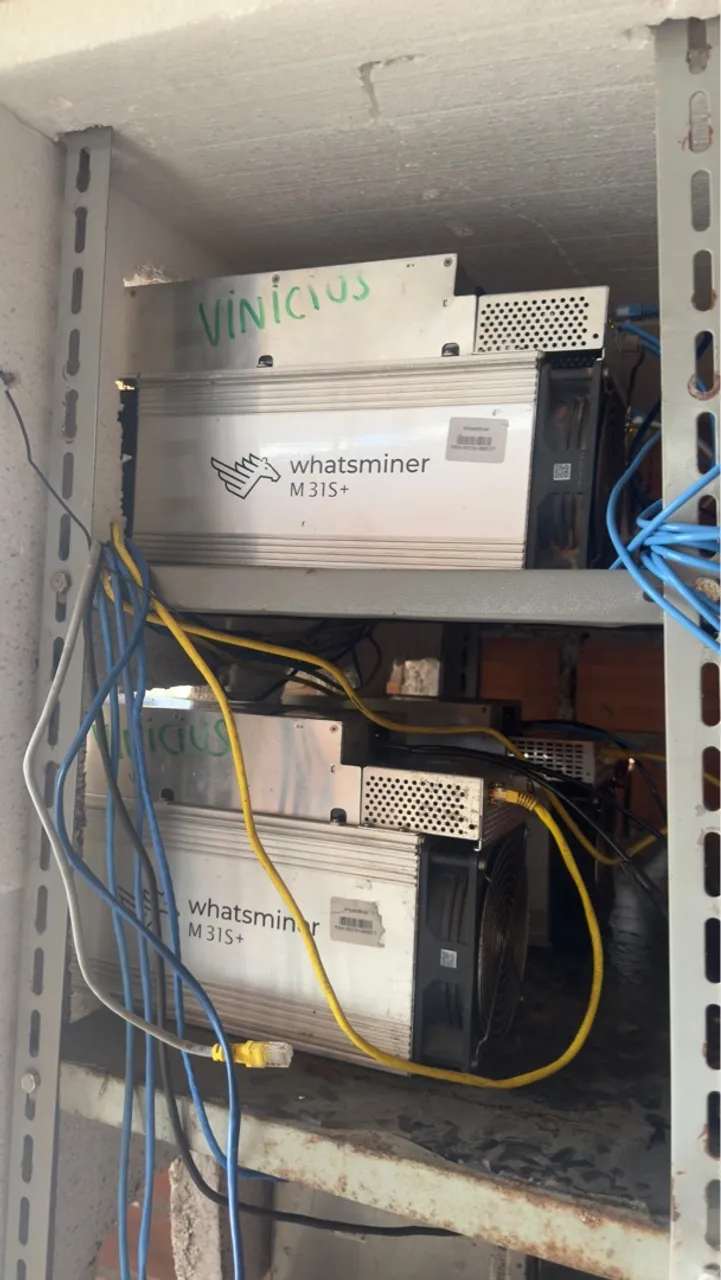 Máquina de minerar bitcoin whatsminer de 84T