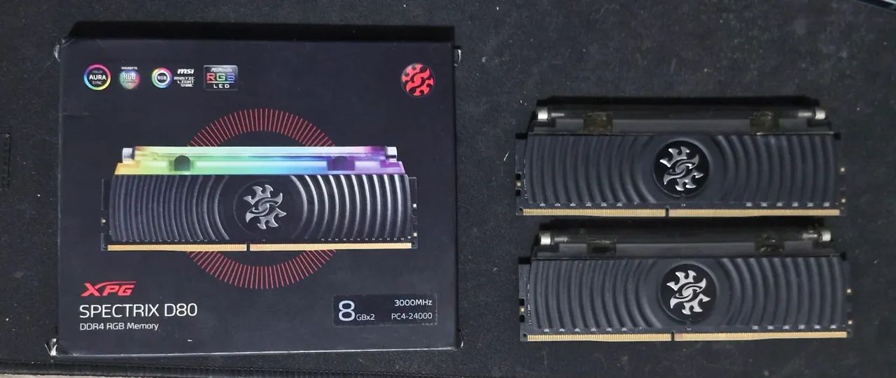 Kit 2x 8GB XPG SPECTRIX D80 DDR4 3000MHz RGB - (Samsung chip) - CL16 