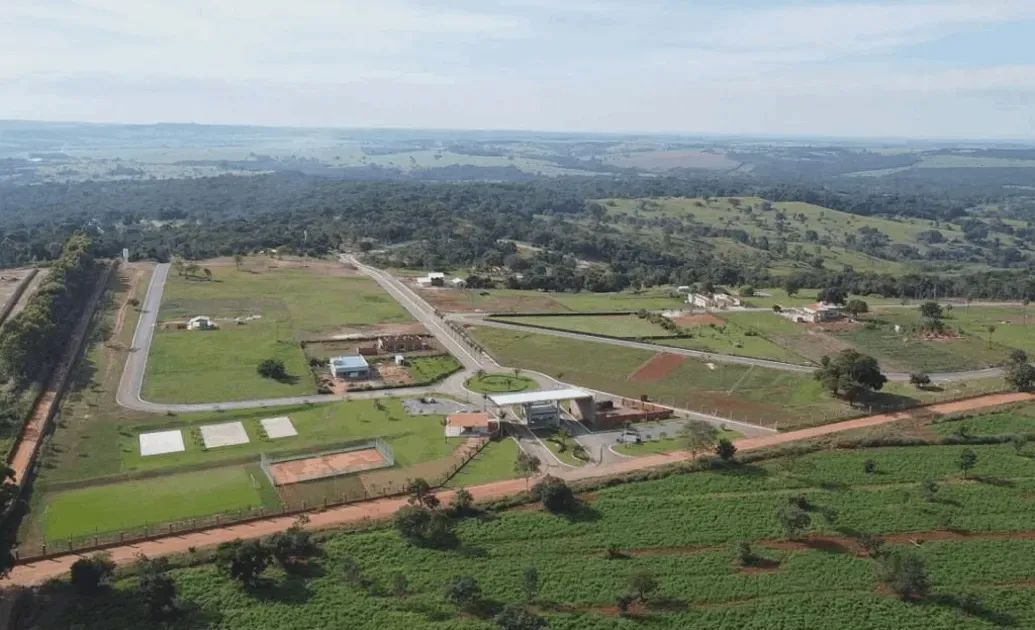 REF: Office587 Reserva das Aroeiras, Condomínio de Sítios a 15 minutos Shopping Flamboyant