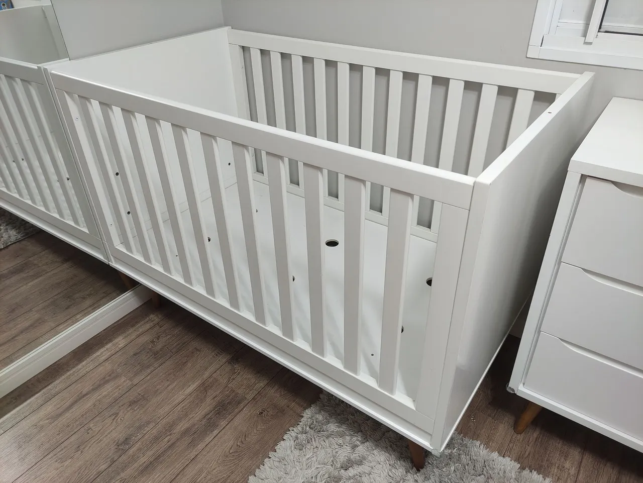 Berço branco para bebê - Ótimo estado