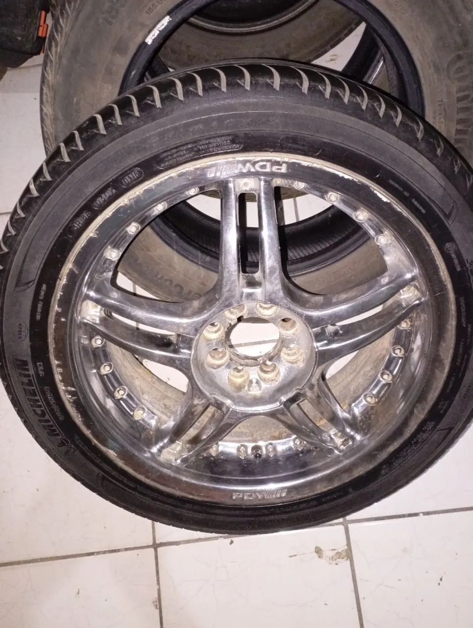 Rodas Aro 17 com pneus