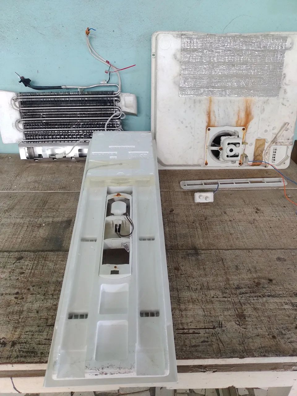 Evaporador e condensadora da geladeira Brastemp Frost Free ative  - Foto 2