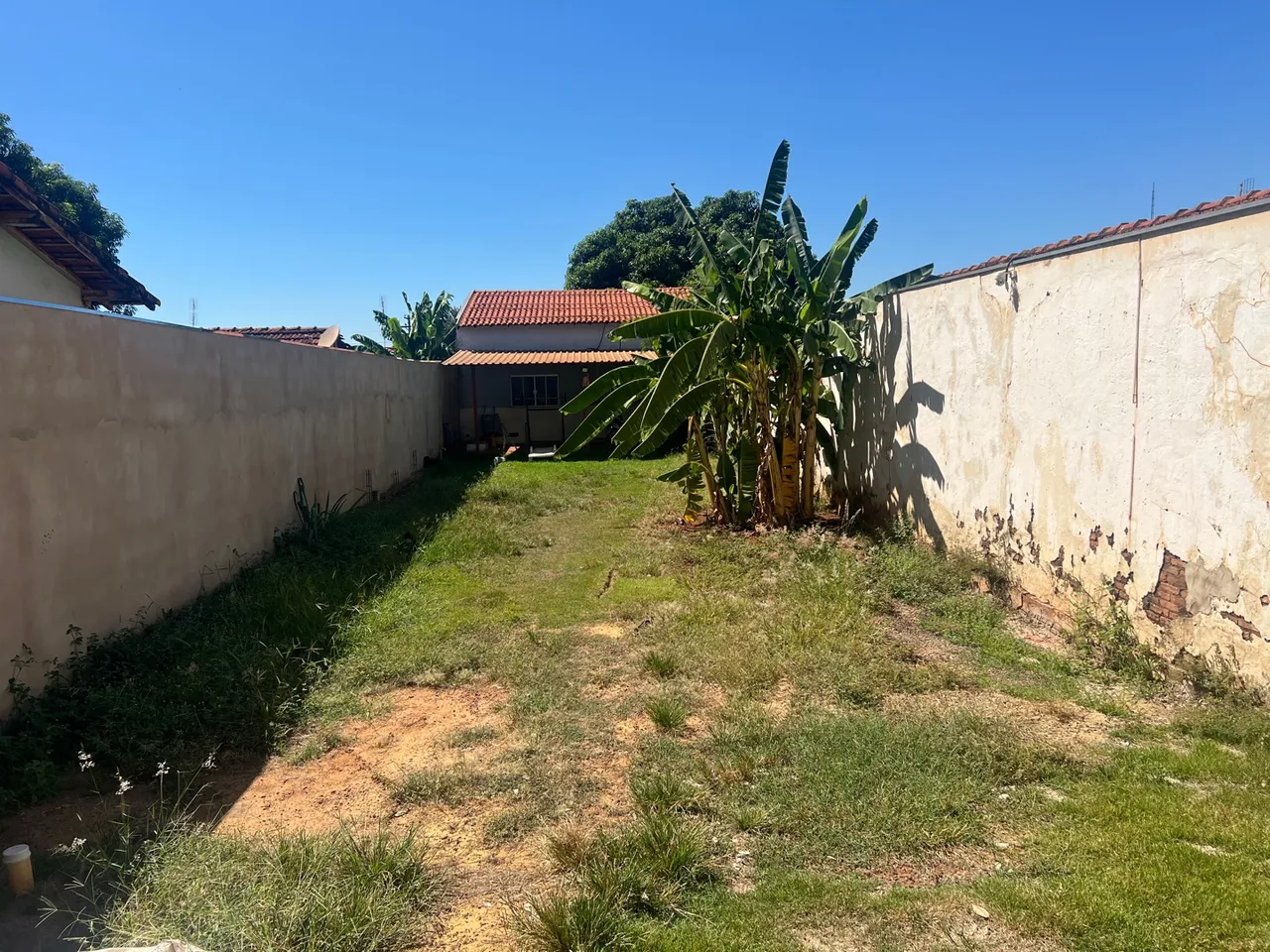 Casa quitada à venda Centro Guaíra-SP