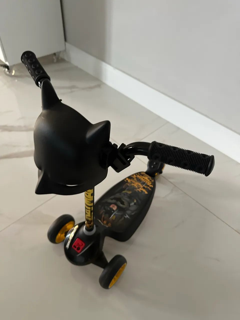 Patinete batman Com máscara - Foto 2
