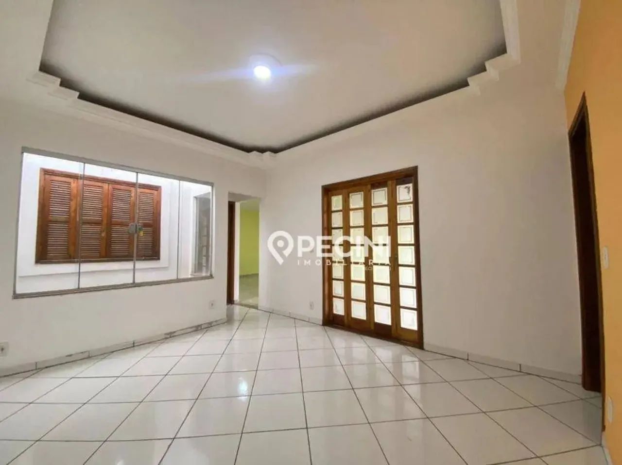 Casa a venda com 2 quartos e espaço gourmet