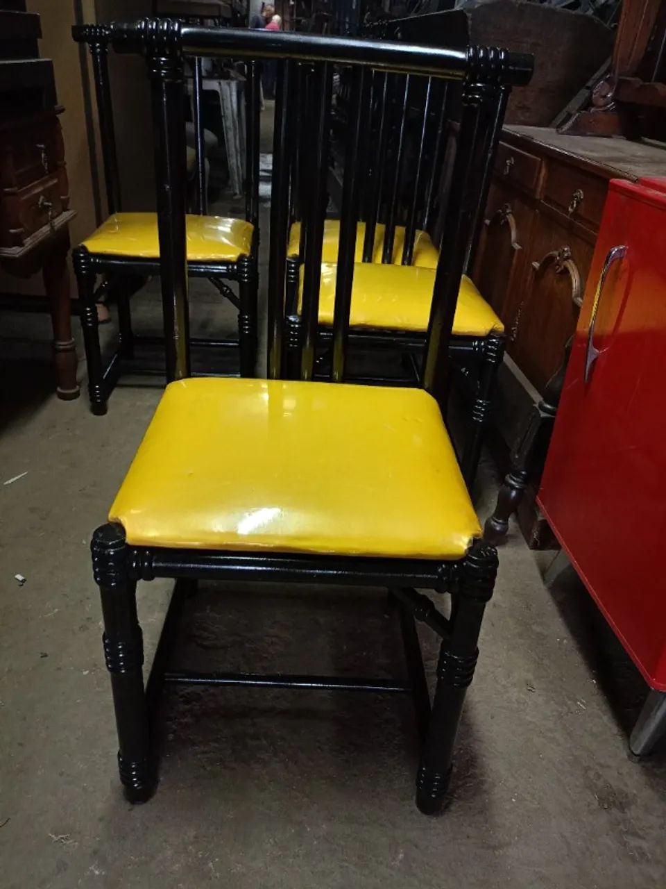 Cadeiras antiga  - Foto 2