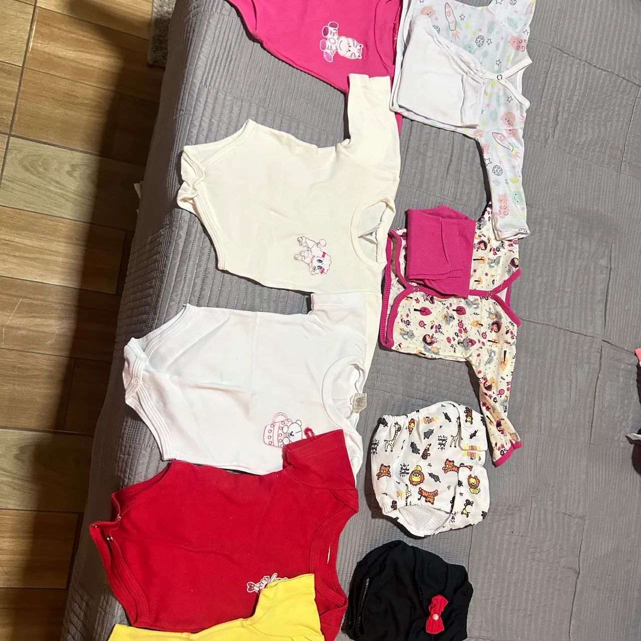 Lote de roupa de bebê  - Foto 2