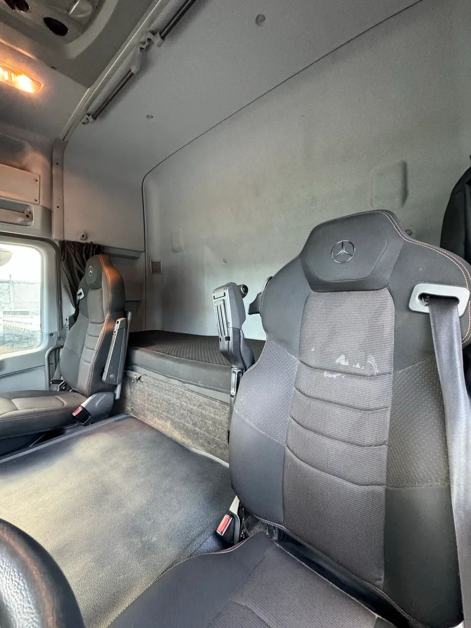 Mercedes Benz Actros 2651 6x4 - Foto 7