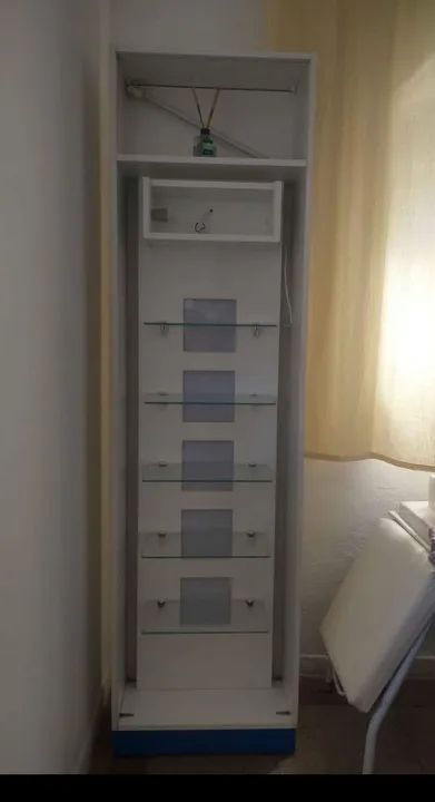 EXPOSITOR PARA SALÃO OU LOJA