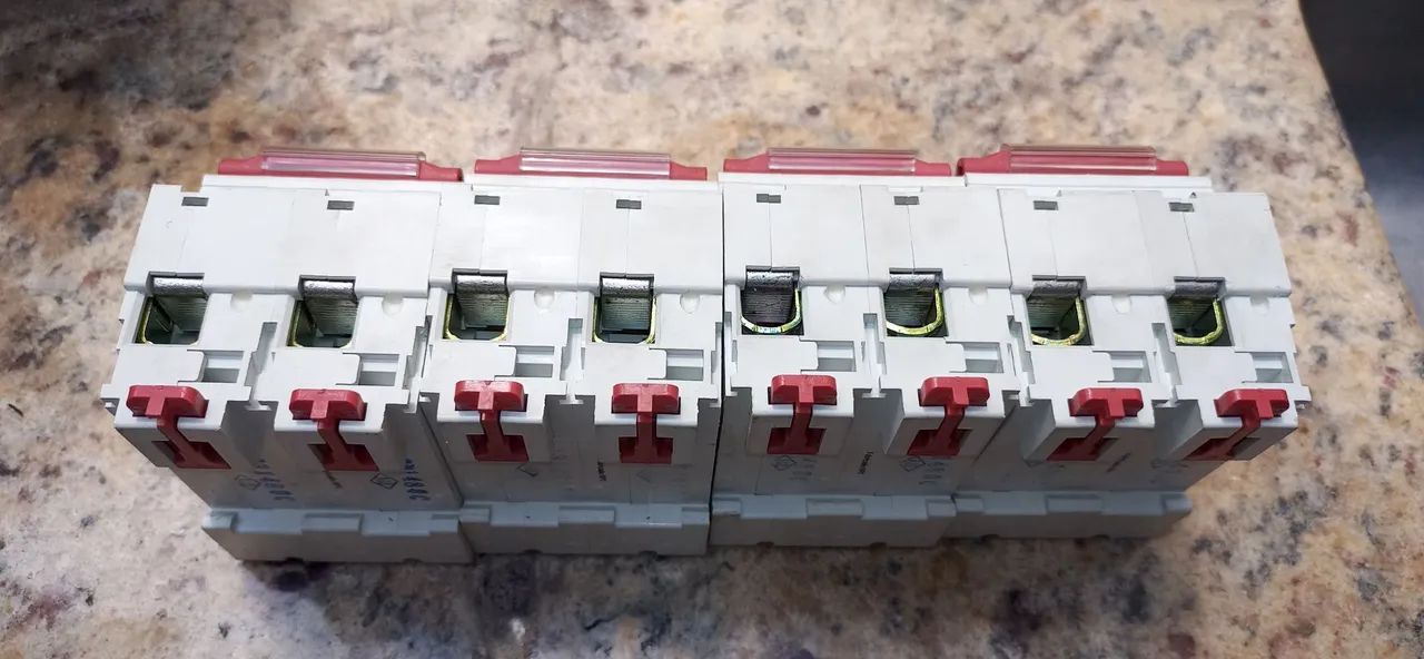 Disjuntor Bipolar Steck SD 80A 415V - Foto 6