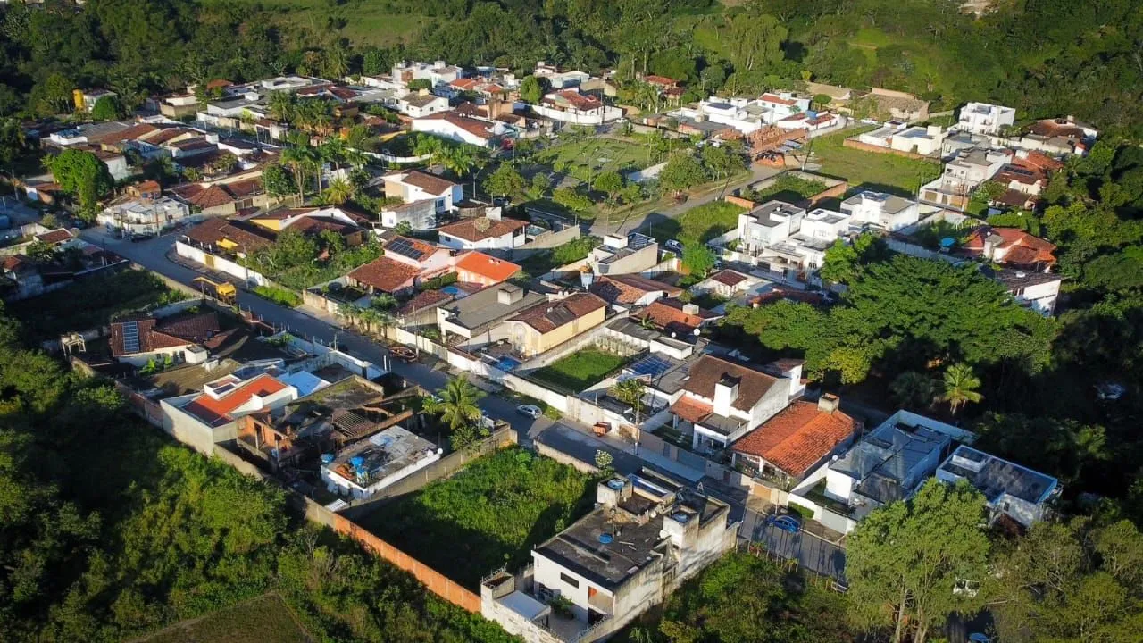 Terreno em condomínio fechado