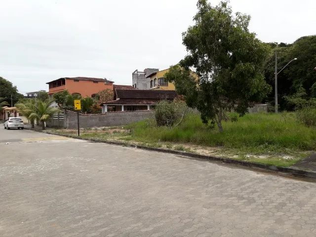 LOTE EM PRAIA DOS CASTELHANOS. Frente para duas ruas. 425m2
