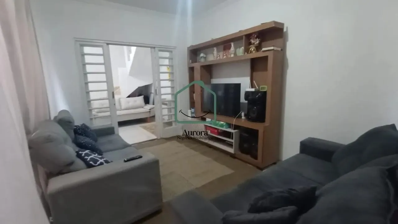 Sobrado para Venda em Suzano, Jardim Quaresmeira II, 3 dormitórios, 3 banheiros, 2 vagas