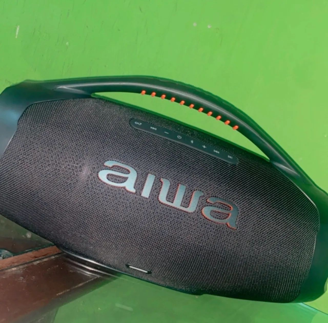 Vendo boombox plus aiwa 200w 
