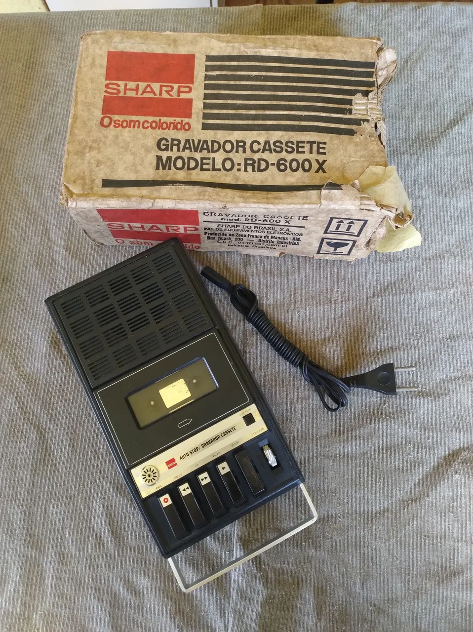 Gravador cassete Sharp 