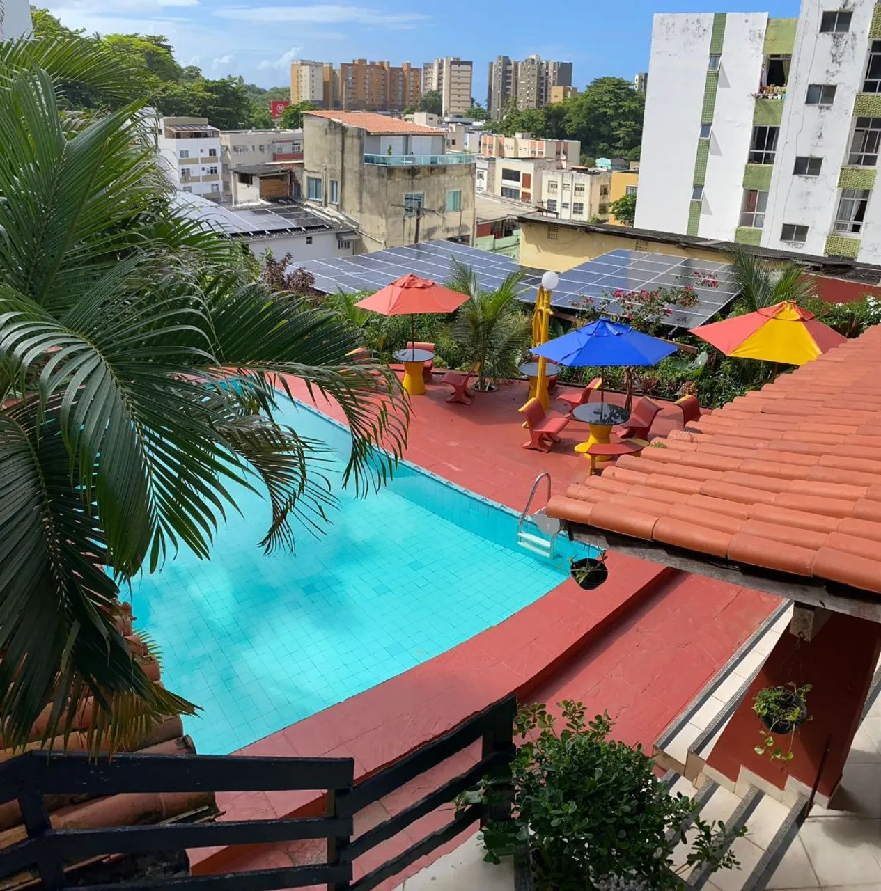 ? ALUGA-SE QUARTO NO RIO VERMELHO - CONFORTO, LOCALIZAÇÃO E ÓTIMO PREÇO! ?