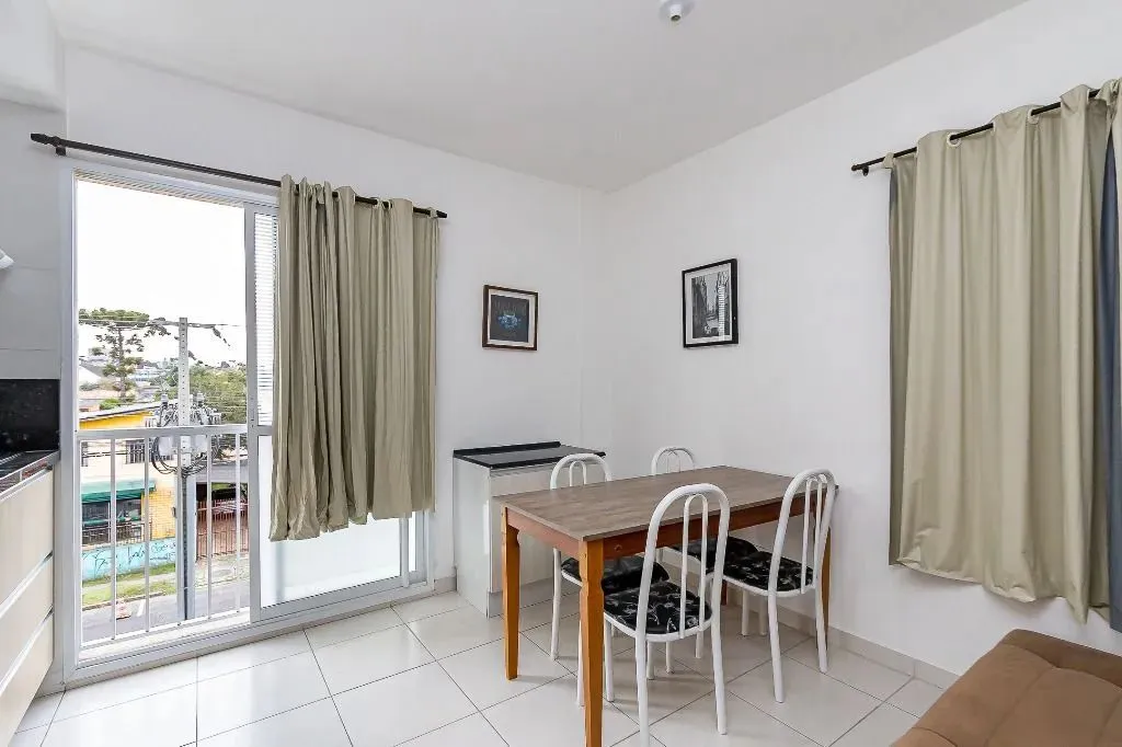 Apartamento com 1 dormitório para alugar, 28 m² por R$ 1.650,00 + taxas/mês - Rebouças - C