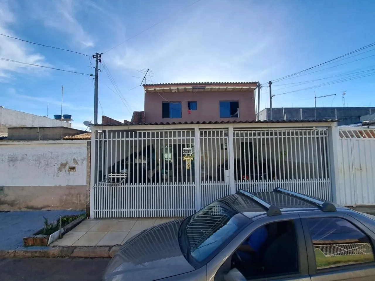 belo sobrado, excelente quadra.