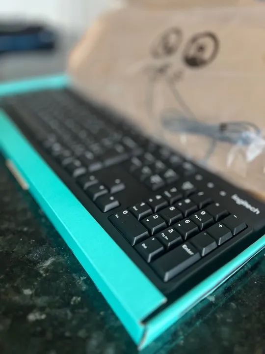 Teclado USB Logitech para Computador - Foto 6