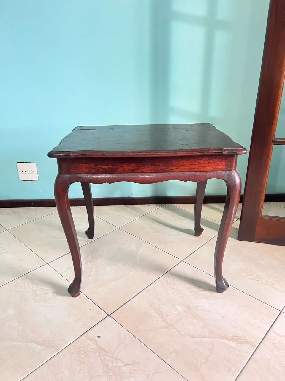 Mesa pequena madeira antiga 
