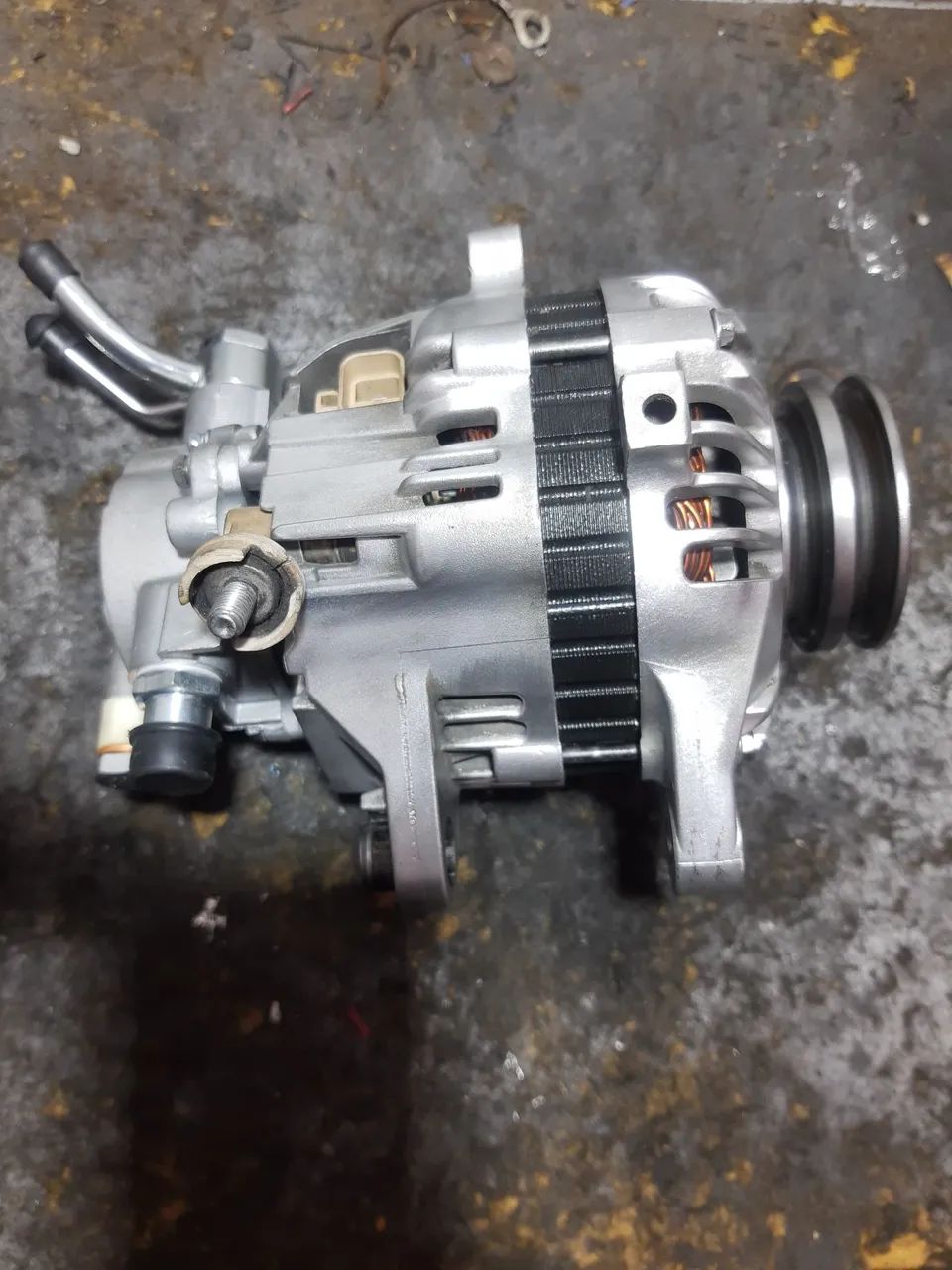 Alternador l200/Hyundai HR/bongo - Foto 3