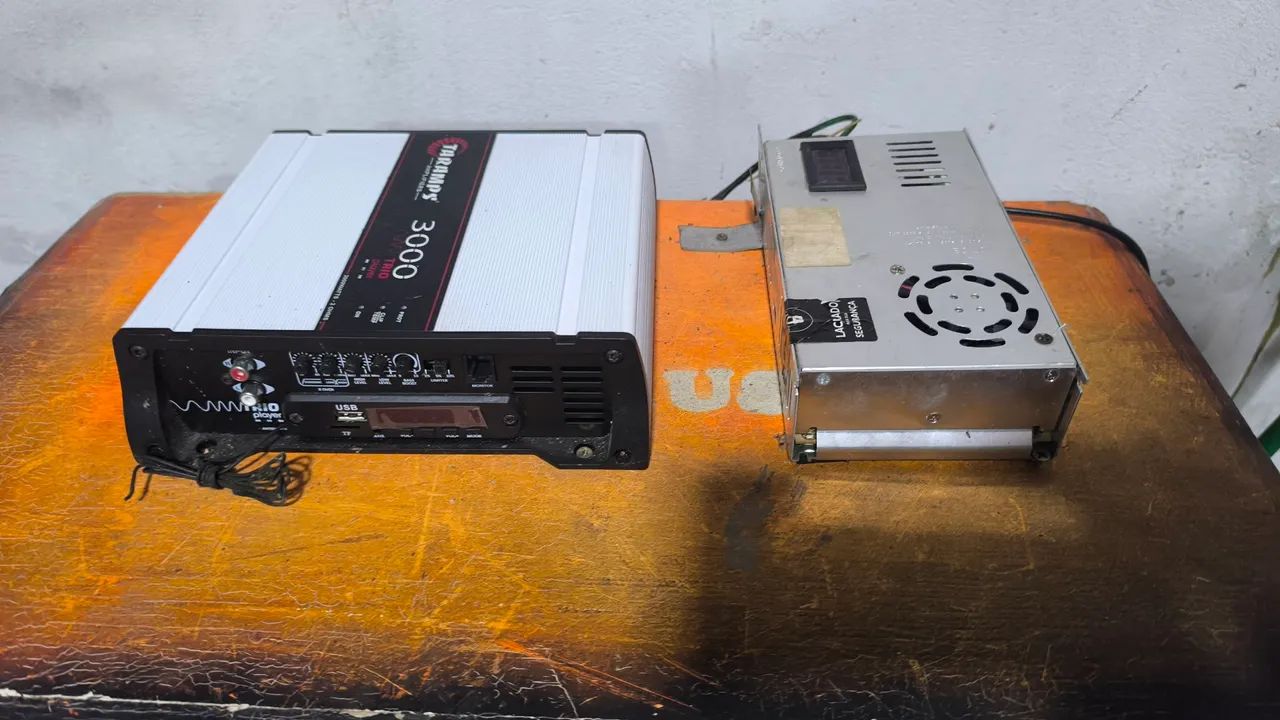 Amplificador Taramps 3000 trio player e fonte de alimentação  - Foto 5