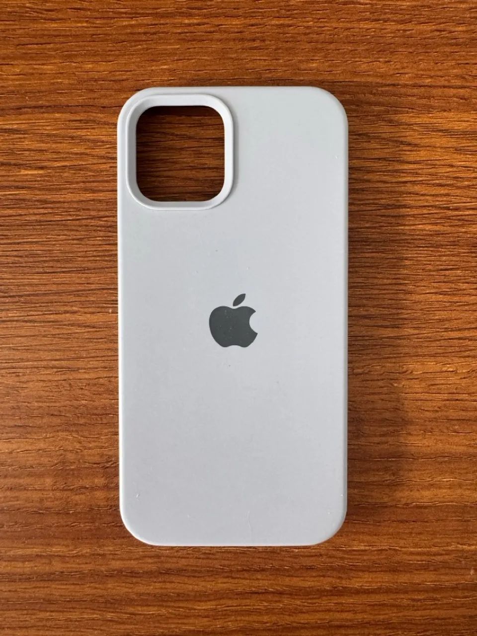 Capa para iPhone 12 Pro - Azul Claro (Usada / Conservada)