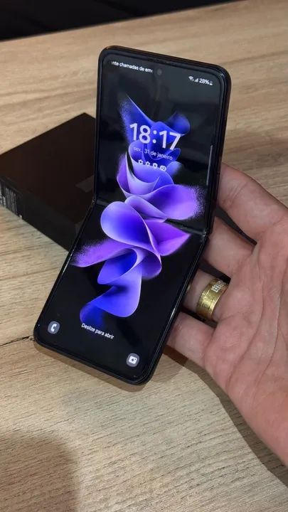 Samsung Galaxy Z Flip 3 5G | 8GB Ram | 256GB - Com nota fiscal e