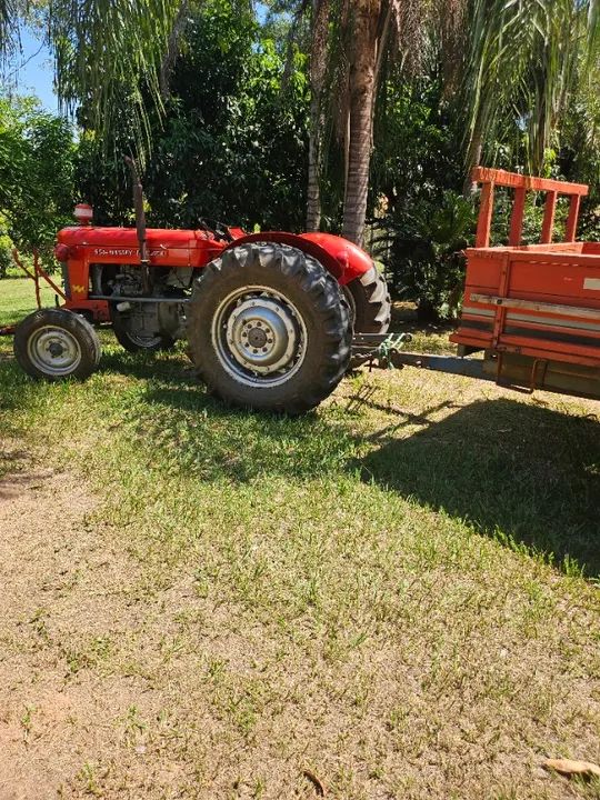 Vendo Trator com carretinha Massey-Ferguson 55X Ano 75 - Foto 3