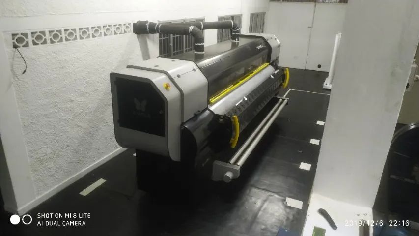 Lona com Impressão Digital - Faixa, Tapume, Fachada - Pedido Mínimo 10m² - Foto 6