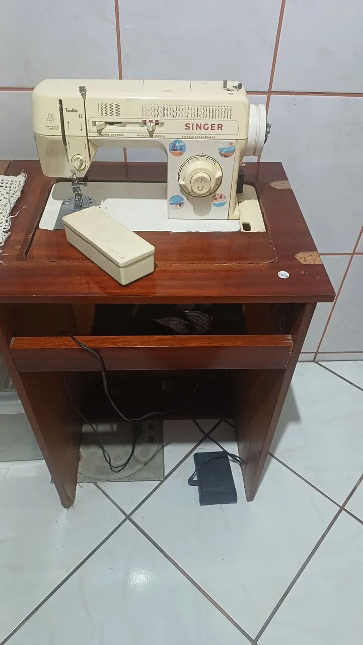 Vendo uma máquina de costura  - Foto 3
