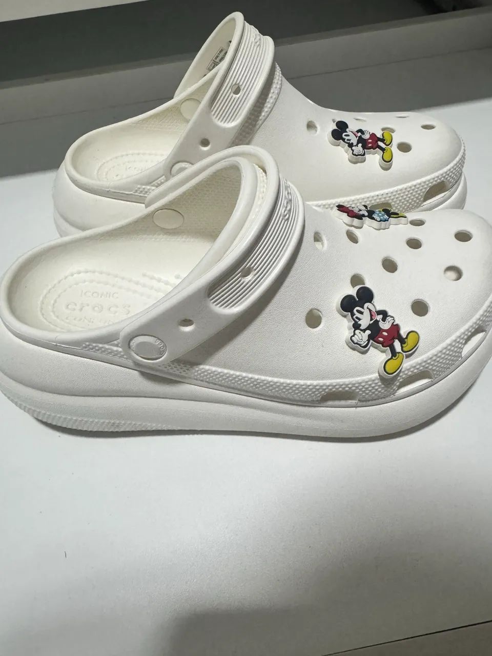 Sandália Crocs - Foto 3