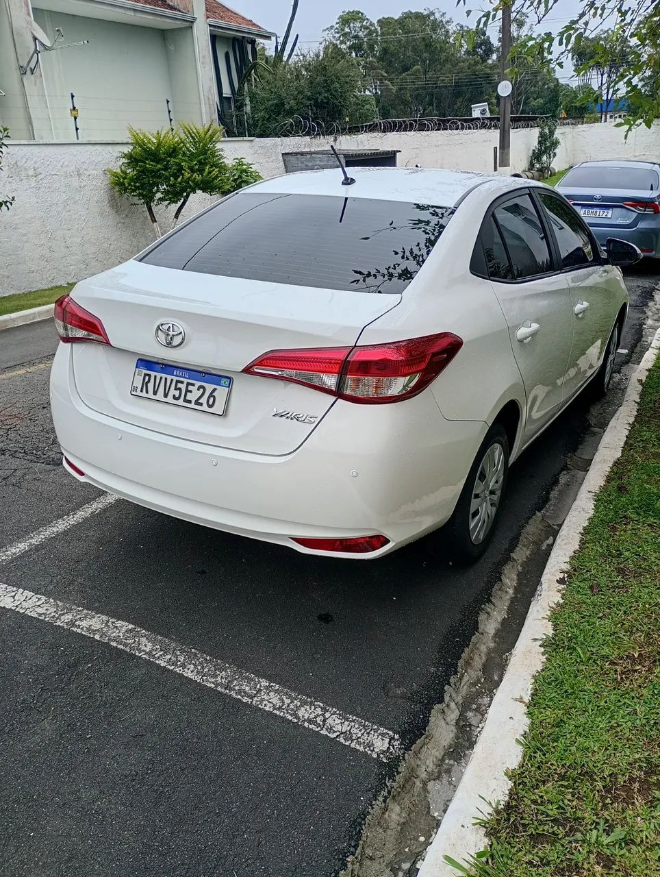 Toyota yaris sedam  - Foto 4