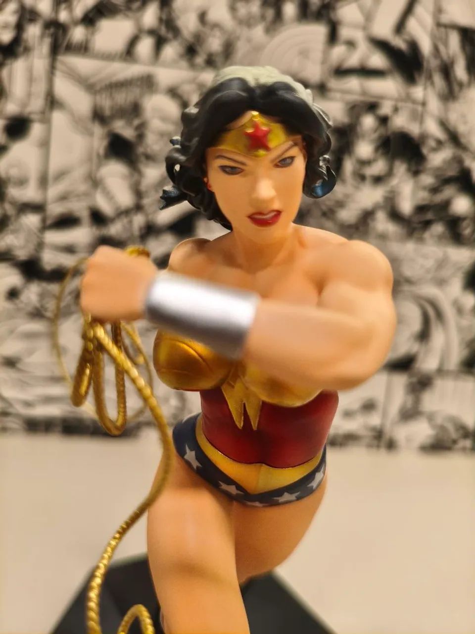 Mulher Maravilha Iron Studios (Regular) - Foto 2