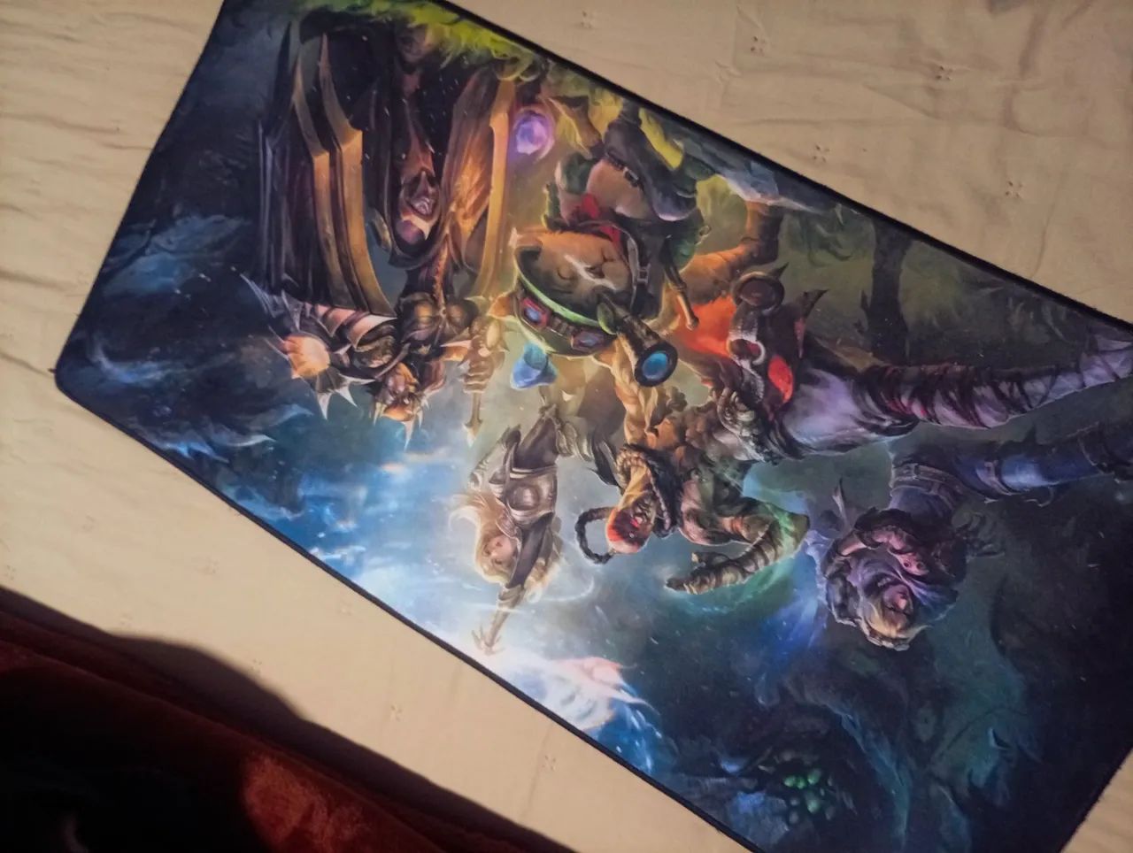 Mouse pad lol 