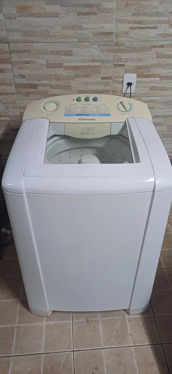 Máquina de lavar Electrolux turbo 12kg 110v 
