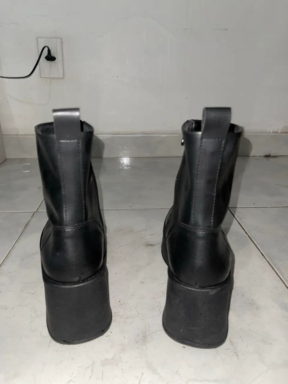 Bota Preto Coturno Feminina  - Foto 4