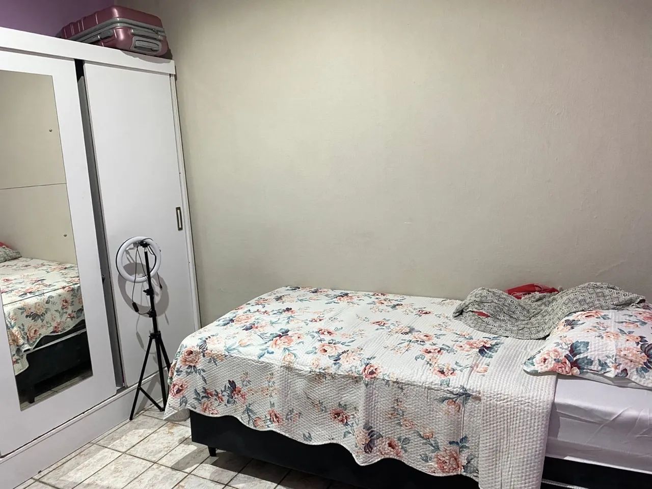 Cama de solteiro box